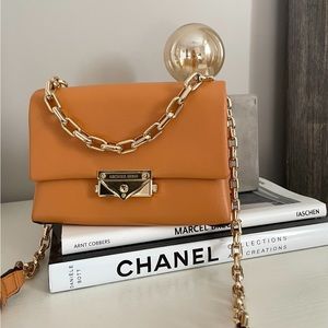 Michael Kors Crossbody